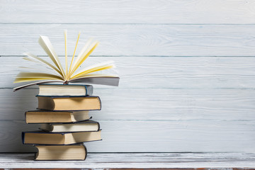 在昆明地区配置2000-2500的电脑能玩魔兽世界就好