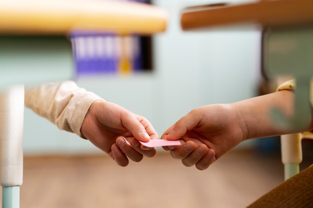 交通事故中的主次责任怎么划分比例